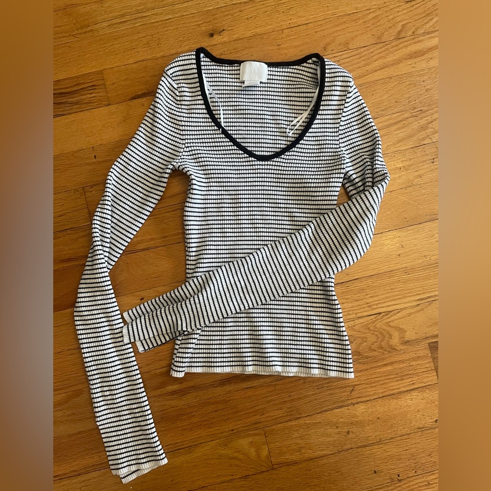 H&M striped fitted top